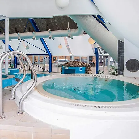 2 Person In Holiday home